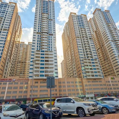 Elegent 2Bhk Next To The Beach With Pool,Gym,Garden,Kids Play Area,Learning Centre,Shops,Cafe,Restaurants Ajman Extérieur photo
