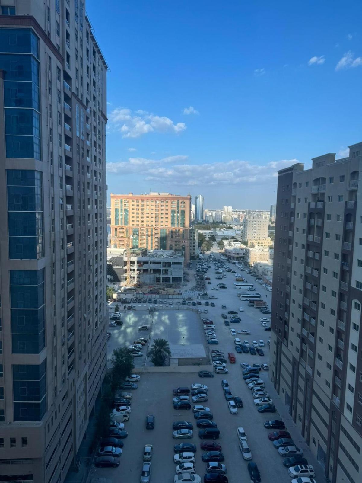 Elegent 2Bhk Next To The Beach With Pool,Gym,Garden,Kids Play Area,Learning Centre,Shops,Cafe,Restaurants Ajman Extérieur photo