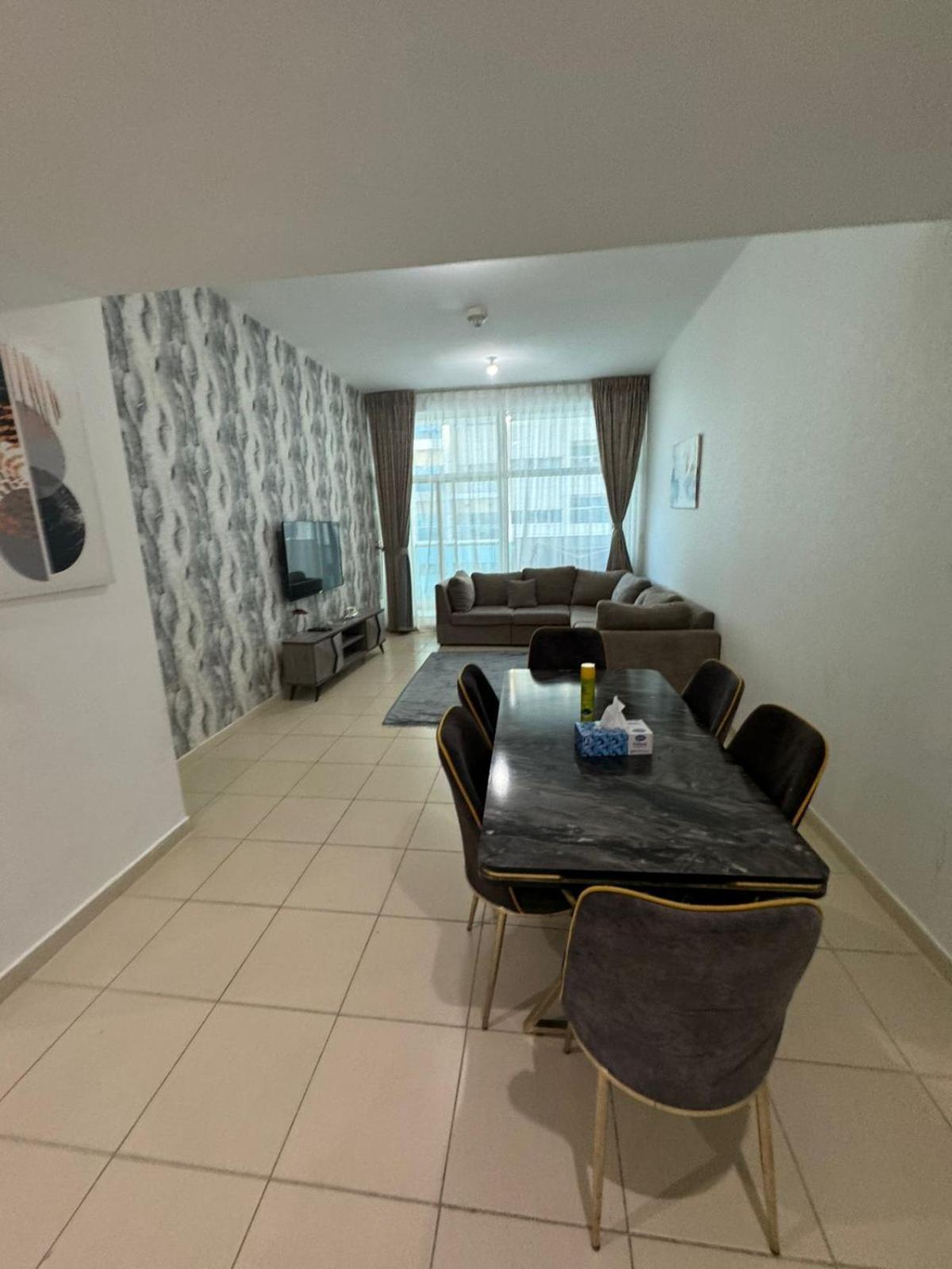 Elegent 2Bhk Next To The Beach With Pool,Gym,Garden,Kids Play Area,Learning Centre,Shops,Cafe,Restaurants Ajman Extérieur photo
