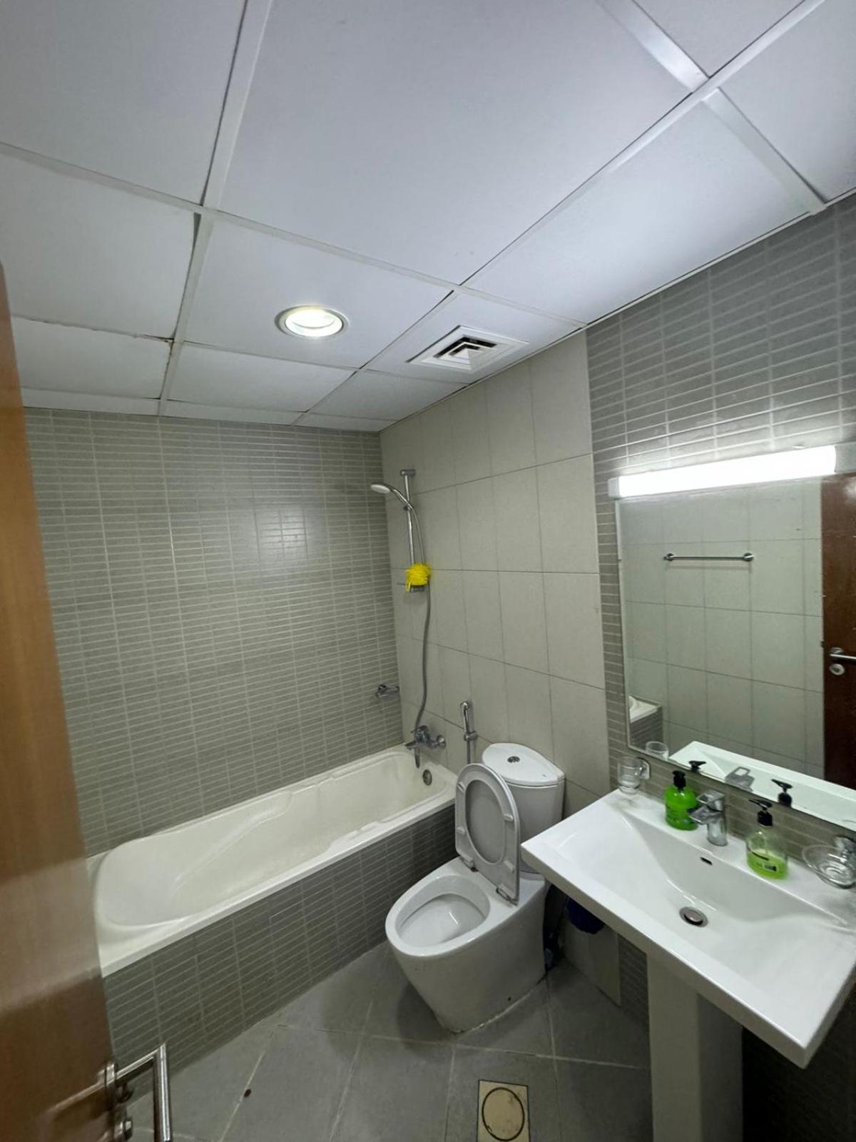 Elegent 2Bhk Next To The Beach With Pool,Gym,Garden,Kids Play Area,Learning Centre,Shops,Cafe,Restaurants Ajman Extérieur photo